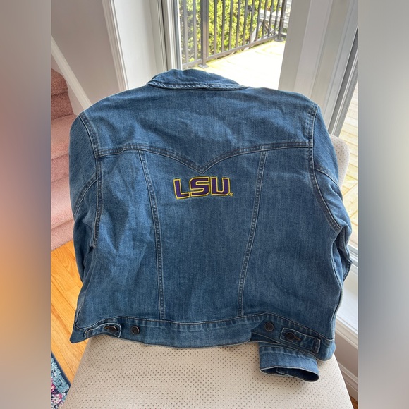 Wrangler Jean Jacket New with Tag - Picture 2 of 4